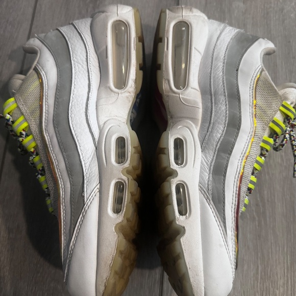 NIKE AIR MAX 95 DE LO MIO DOMINICAN SNEAKER - Picture 5 of 15